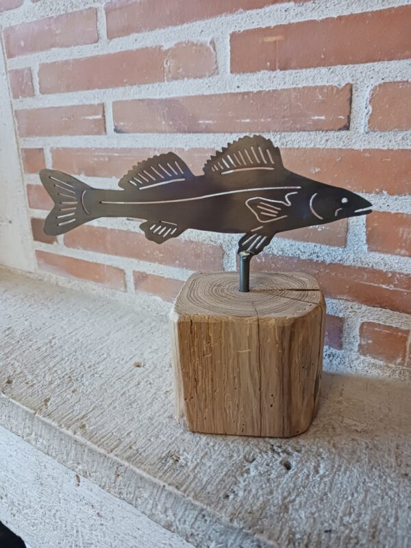 Sandre sur socle bois – Image 3
