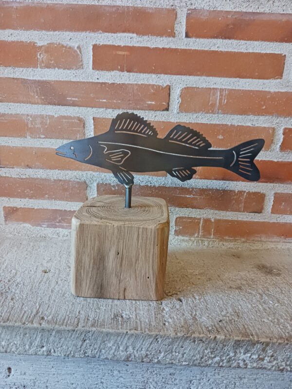 Sandre sur socle bois – Image 4